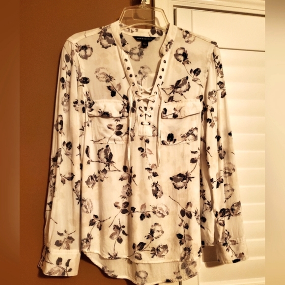 Rock & Republic lace up floral print blouse - Picture 1 of 2
